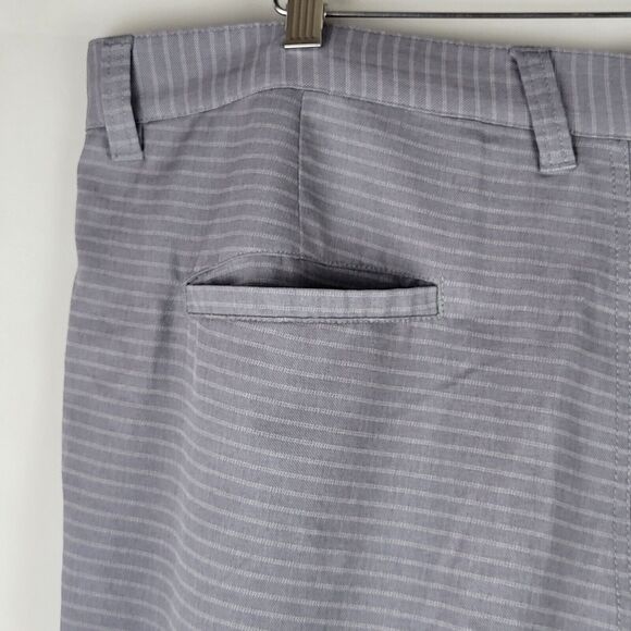 Travis Mathew 12" Shorts Mens 40 Gray White Stripe Stretch Performance Golf - Picture 10 of 15